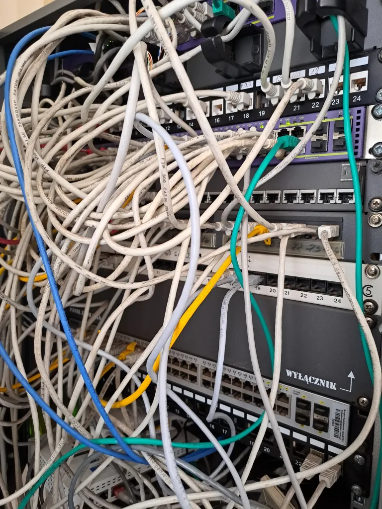 szafa rack przed